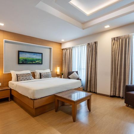Hotel Gcc North Side Mira-Bhayandar Esterno foto
