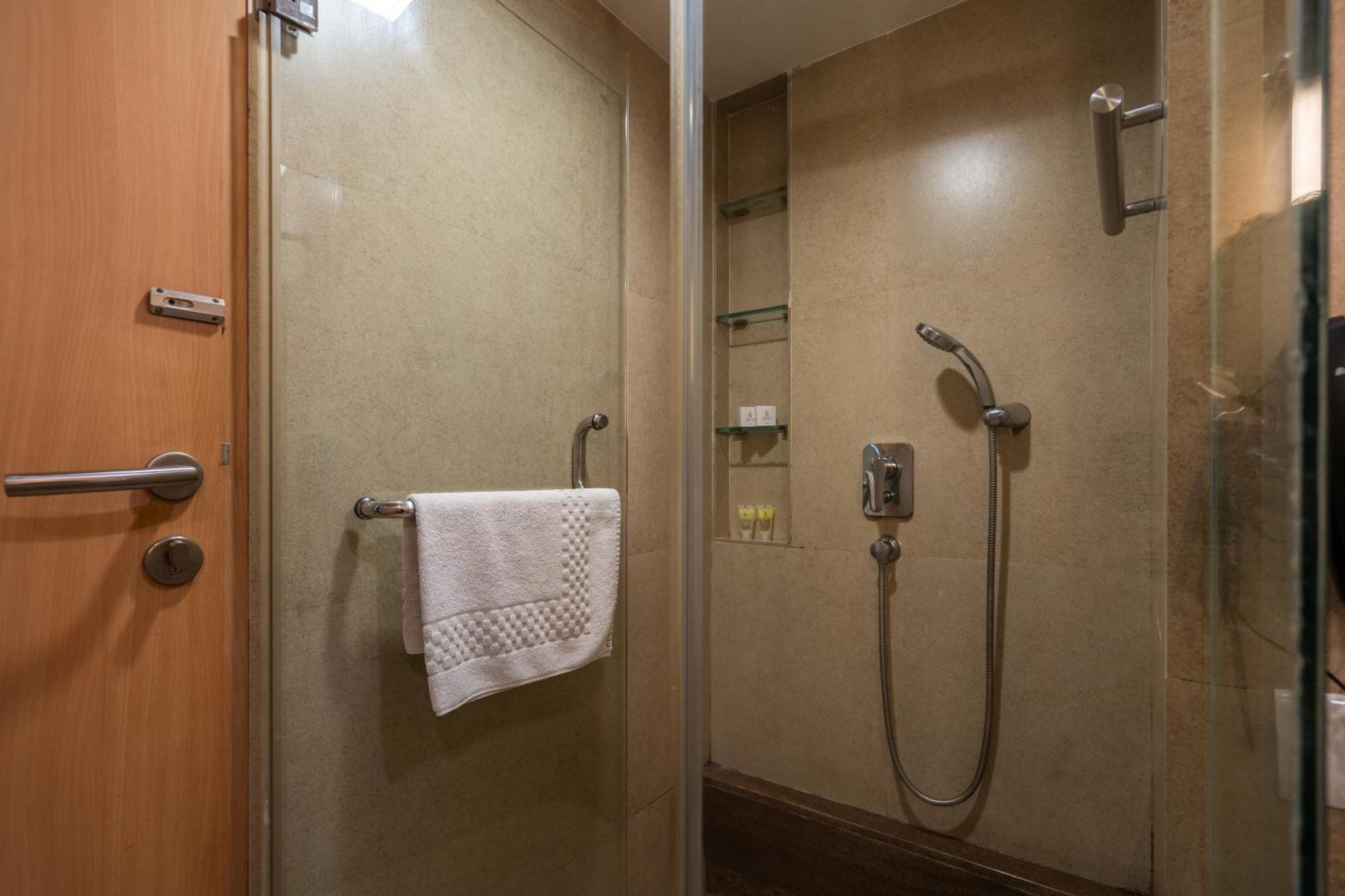 Hotel Gcc North Side Mira-Bhayandar Esterno foto